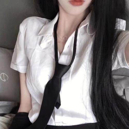 赛车手妮卡